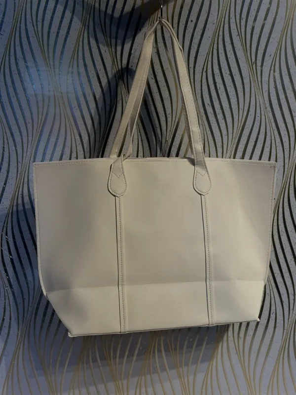 Minimalist Leather Totes