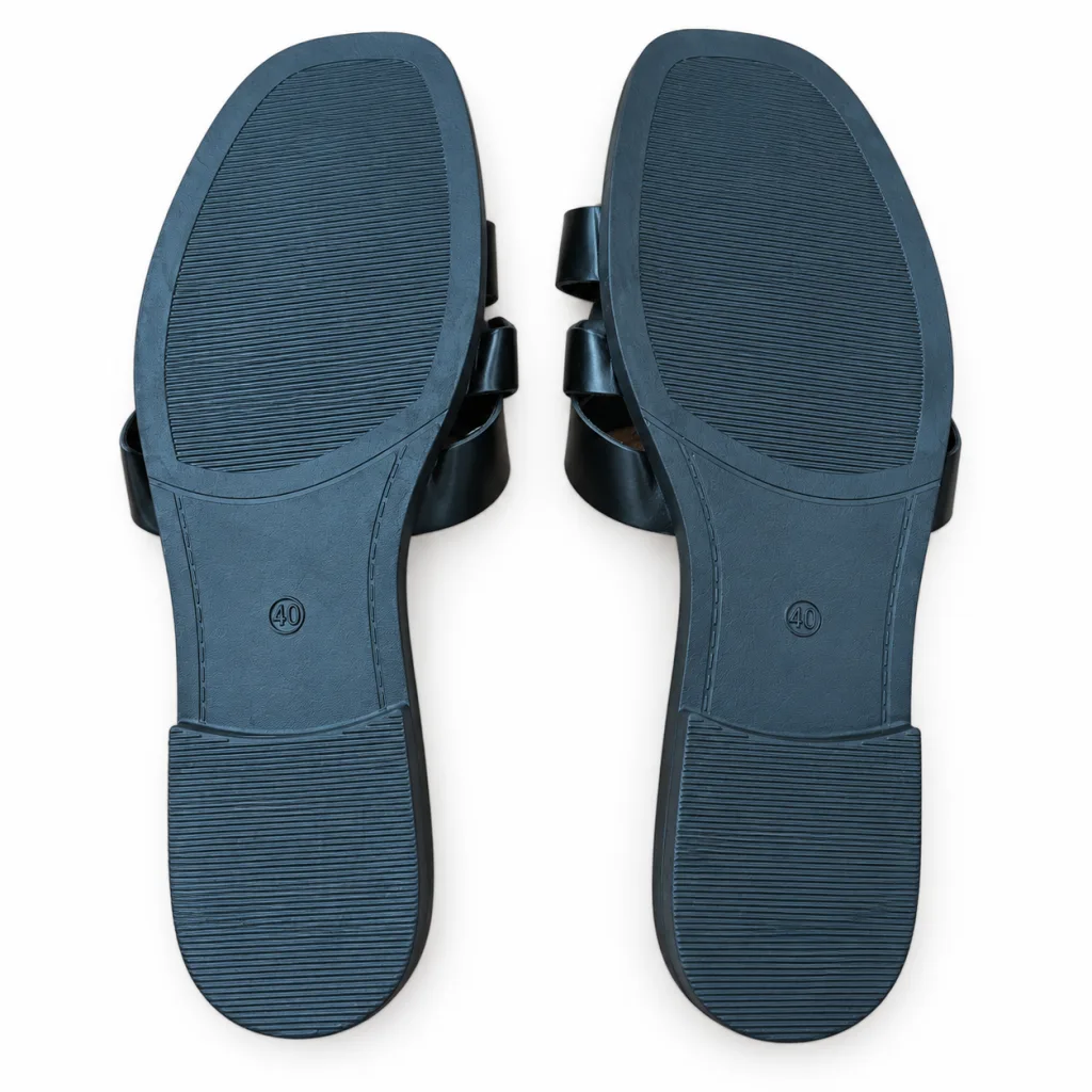 Chain-Detail Cross-Strap Flat Slides
