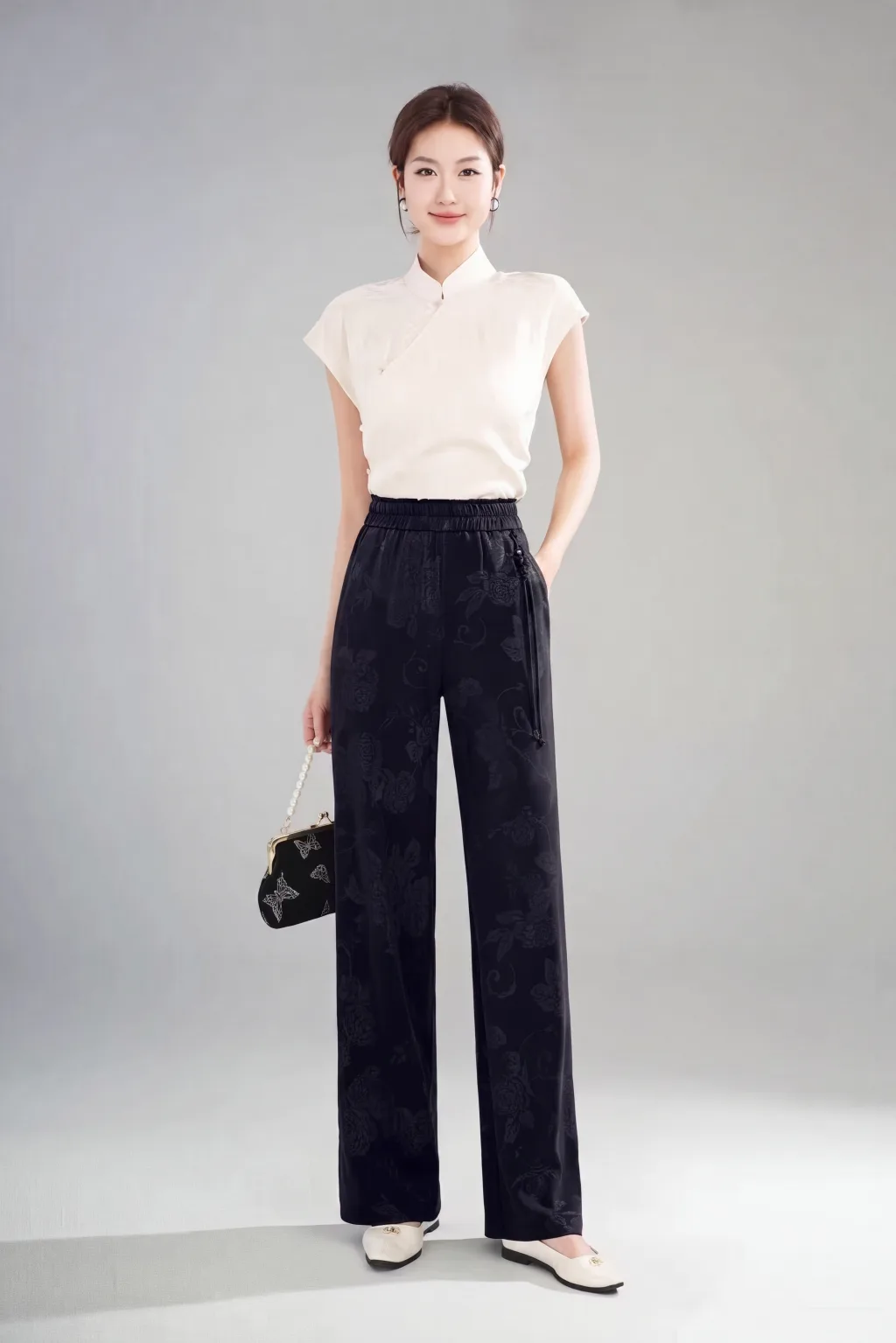 Comfort Desert Khaki & Midnight Black Straight-Leg Trousers