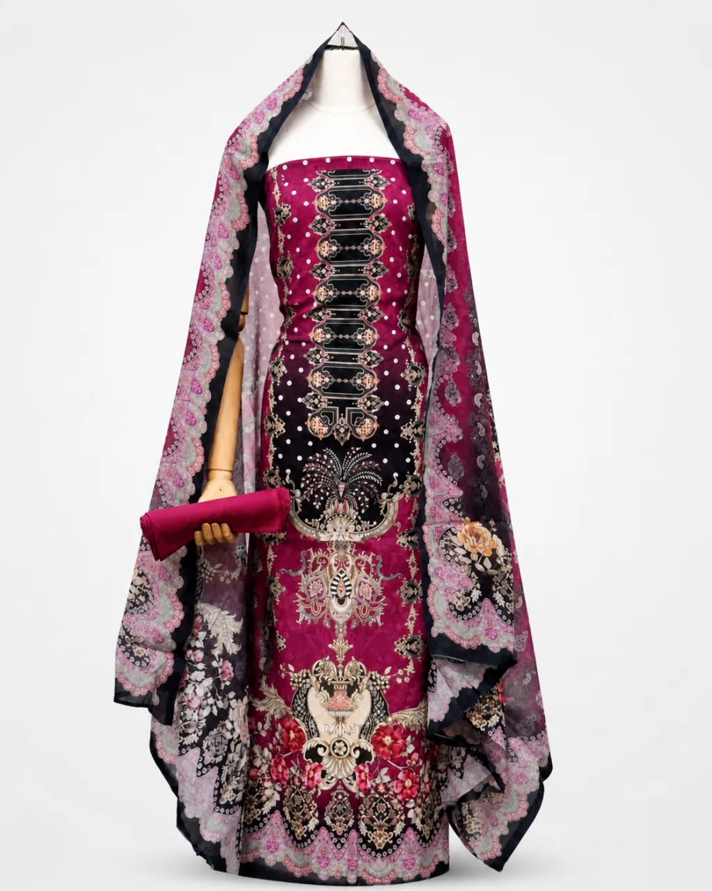 Zam Zam Magenta Ornate Scallop Edge