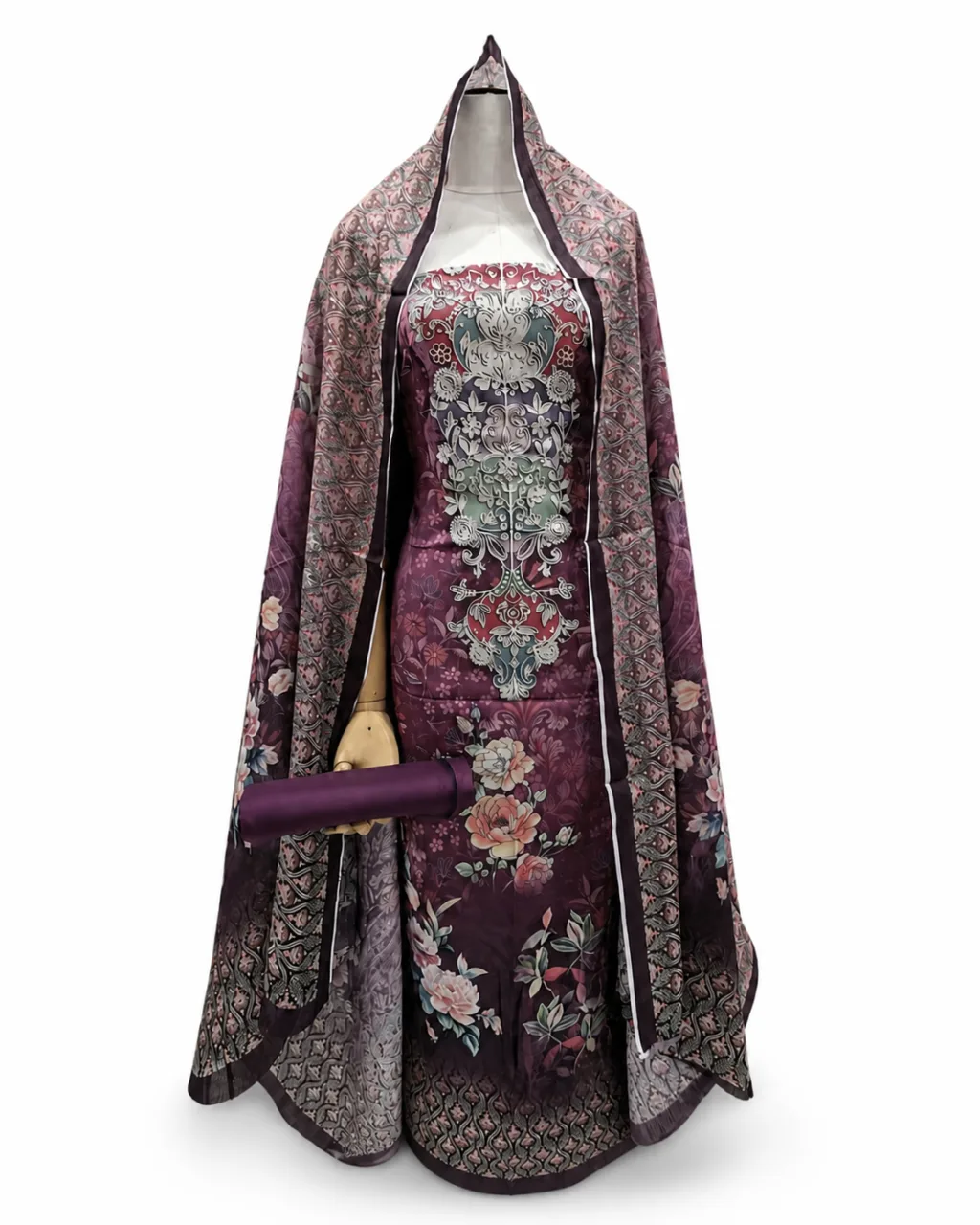Zam Zam Silver Floral Crest