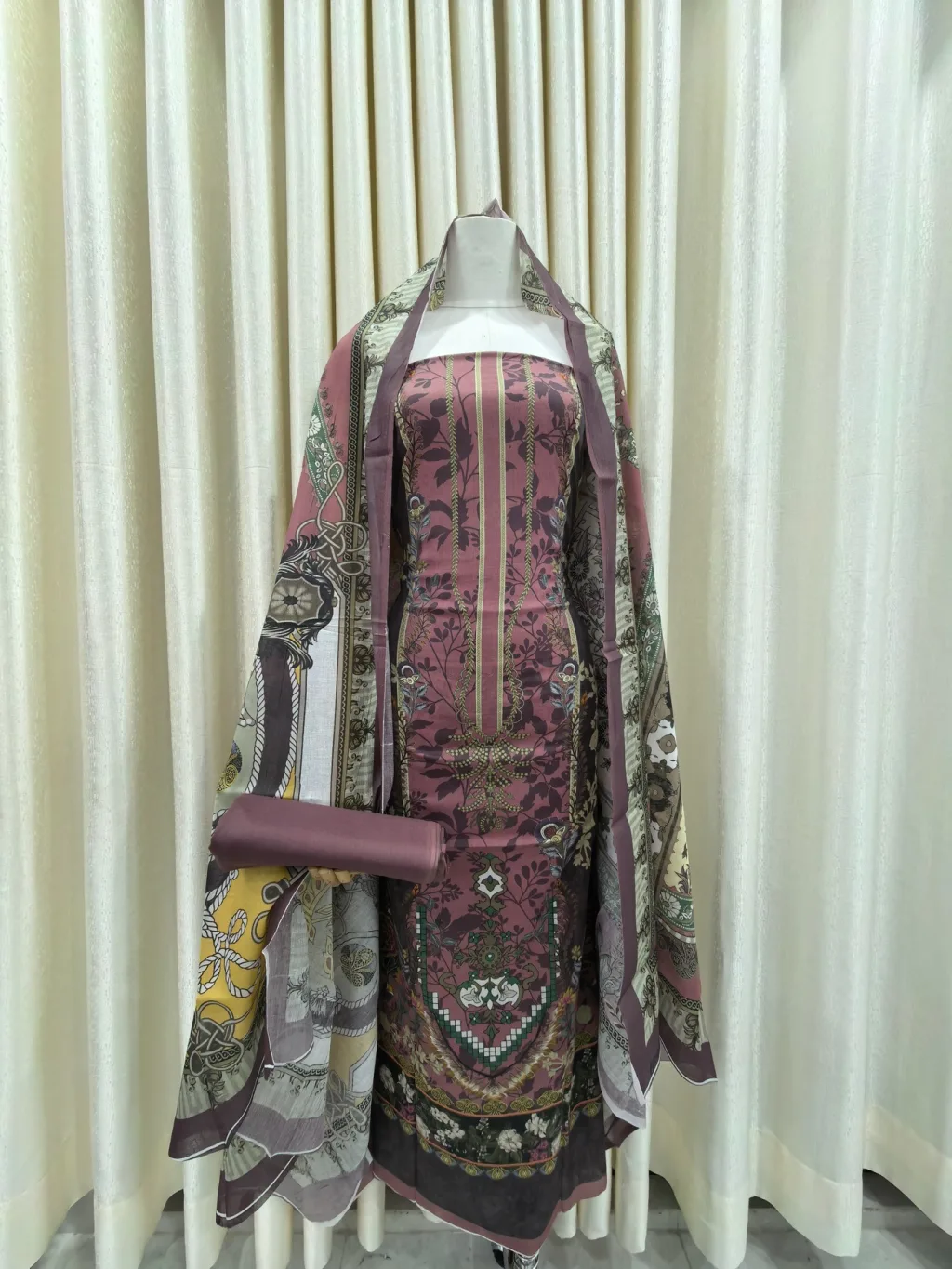 Zam Zam Cypress Paisley Panel