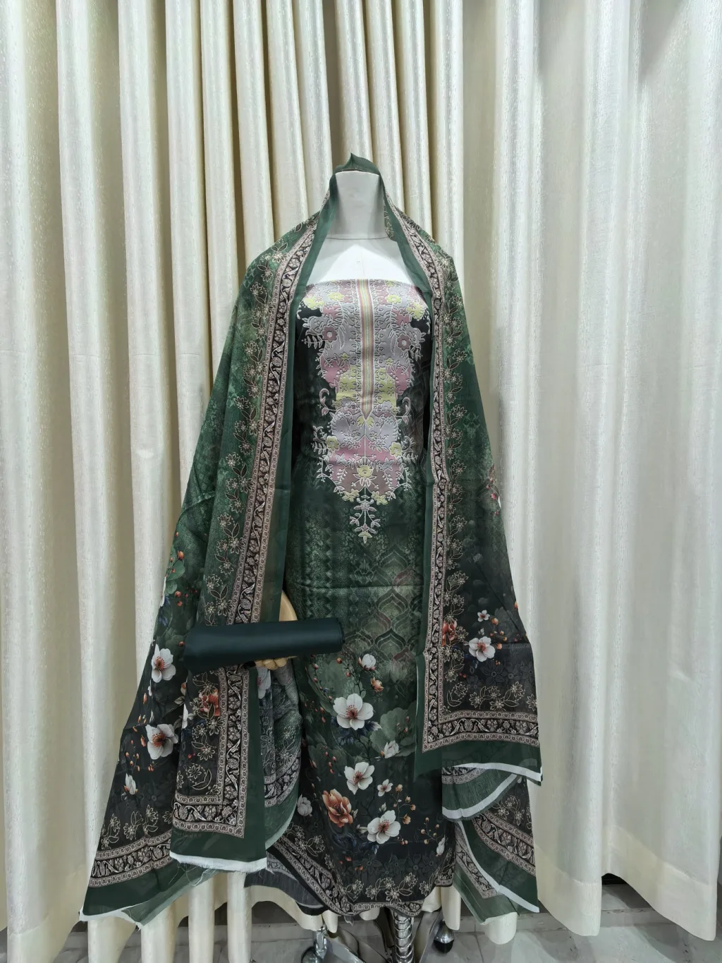 Zam Zam Forest Green Painted Bouquet
