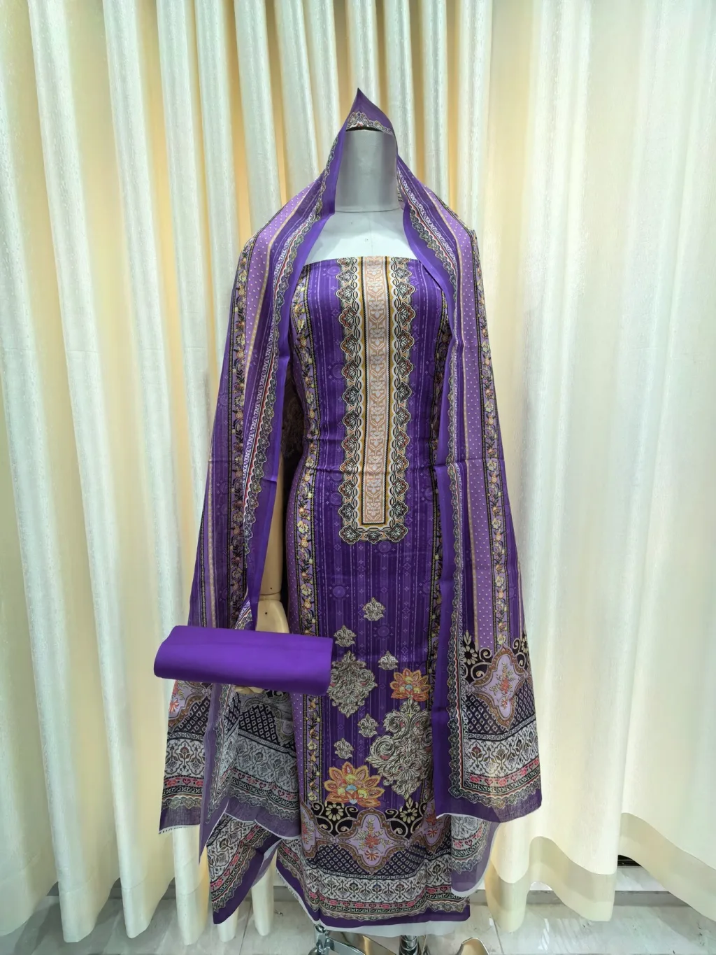 Zam Zam Purple Gilded Garden