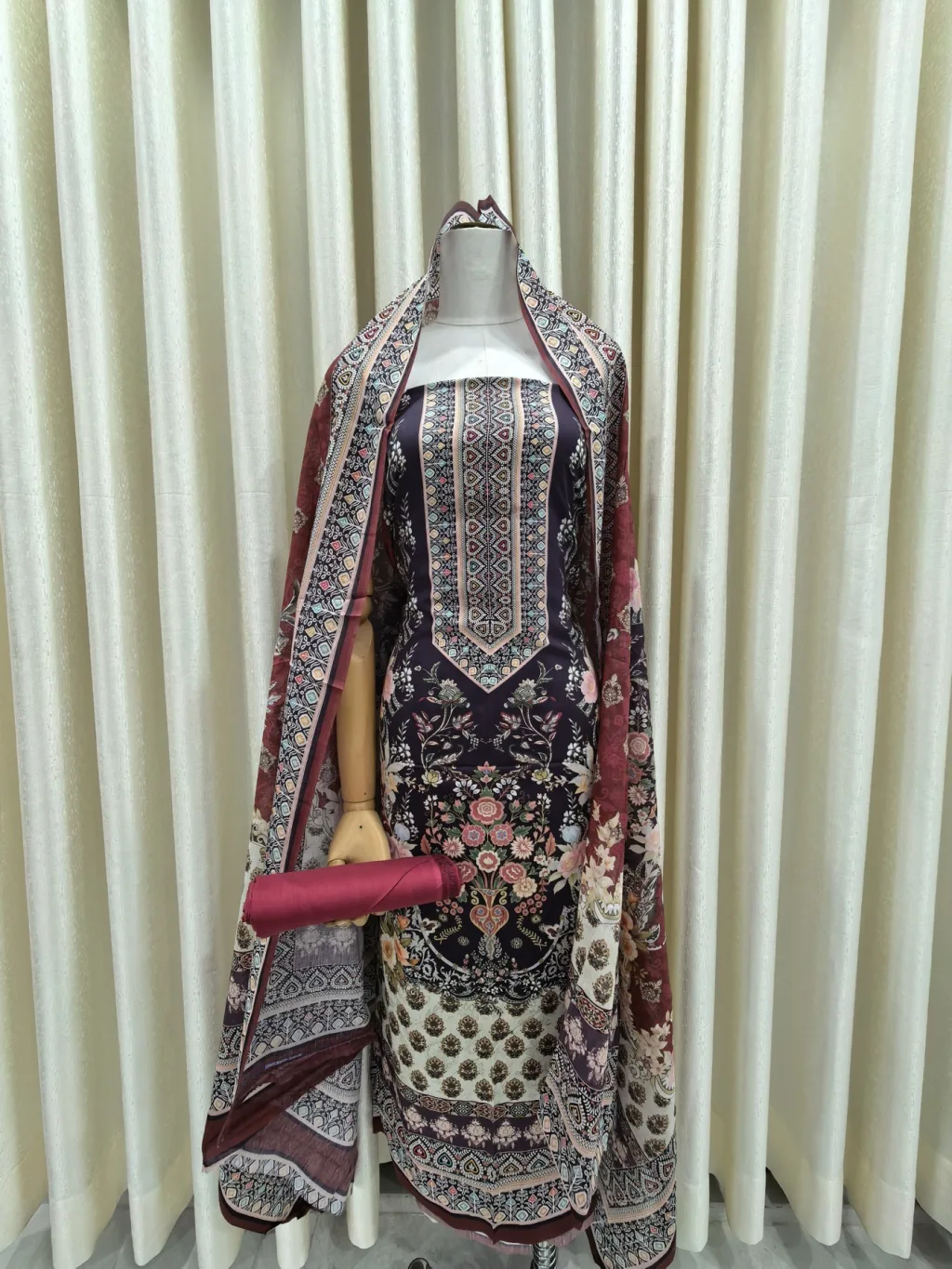 Zam Zam Maroon Mosaic Urn