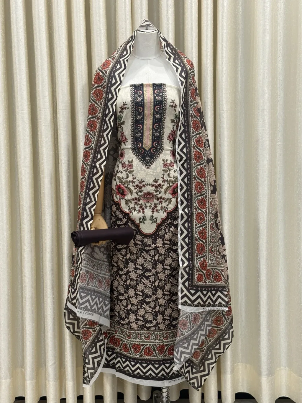 Zam Zam Ivory Folk Necklace