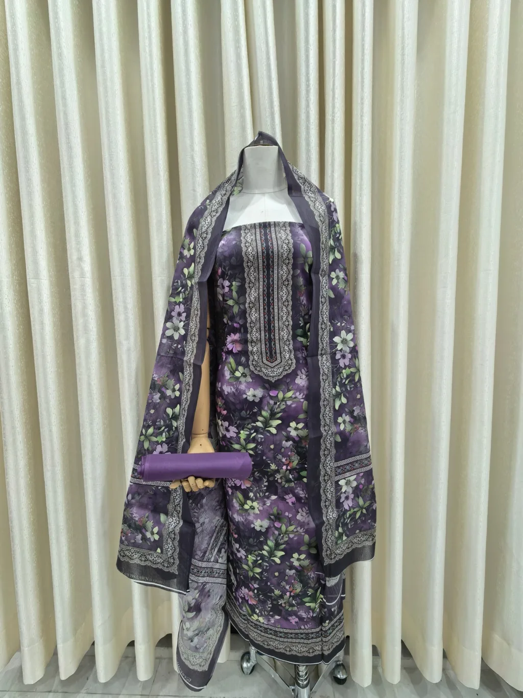 Zam Zam Midnight Floral Necklace