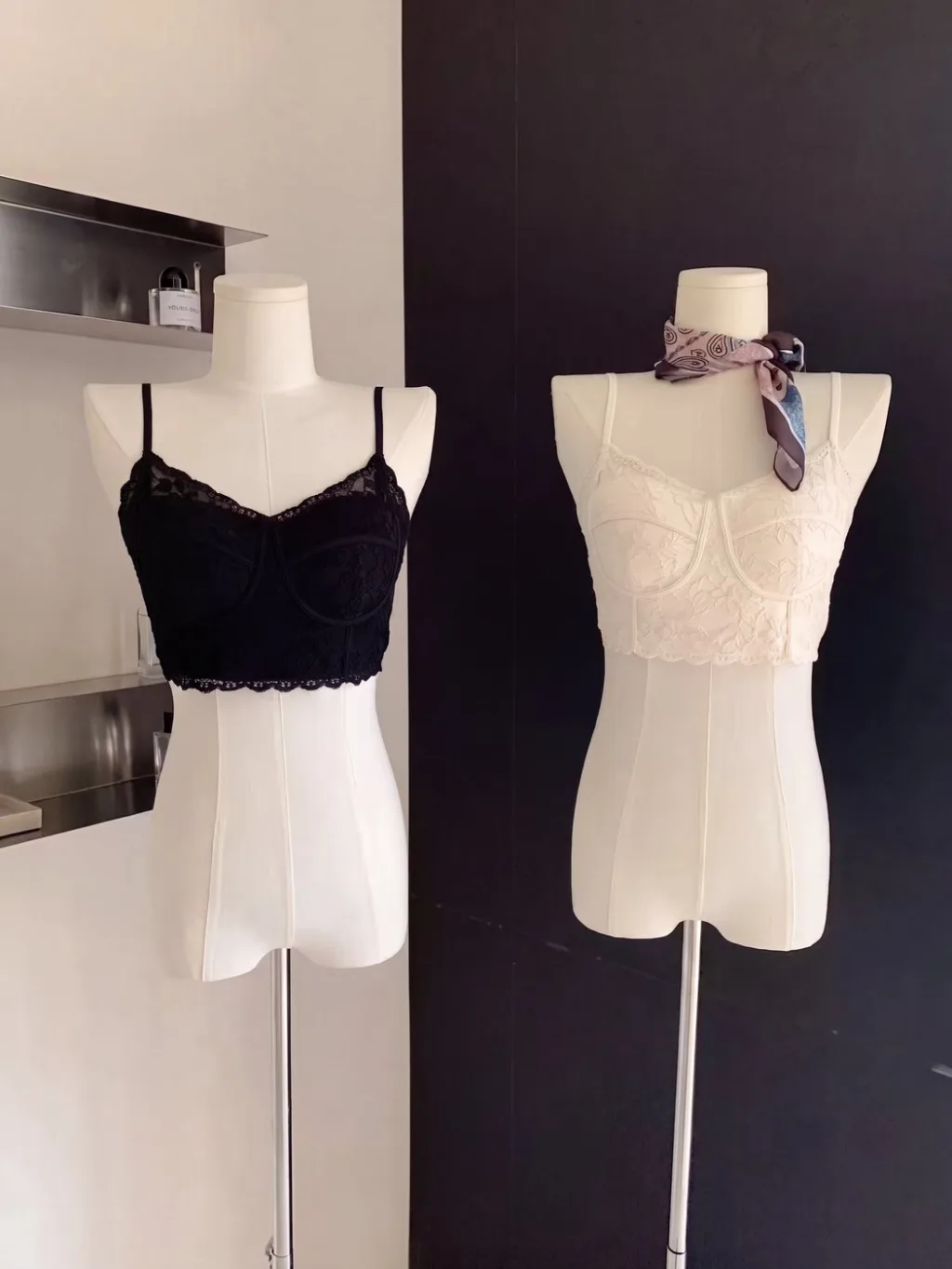 Women's Romantic Lace Bralette - Style 2659