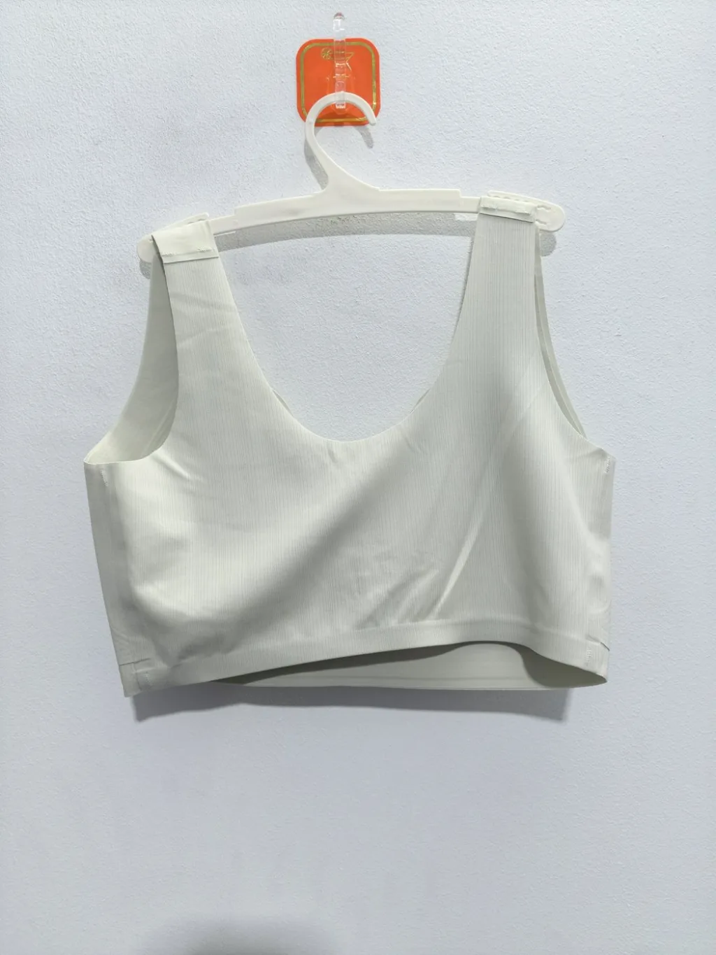 Women's Light Bare Seamless Bra - Style 8180