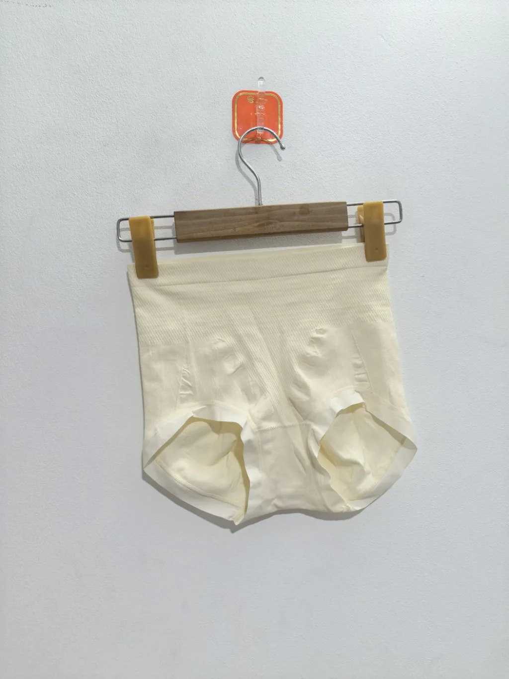 Women's Seamless High-Waist Briefs - Style 816
