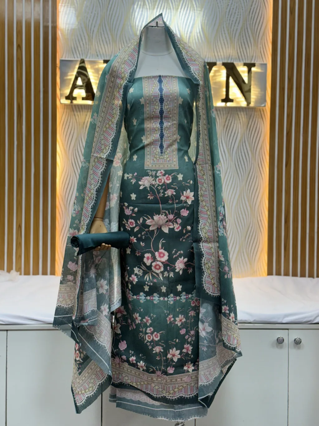 Zam Zam Teal Floral Scallop Dupatta