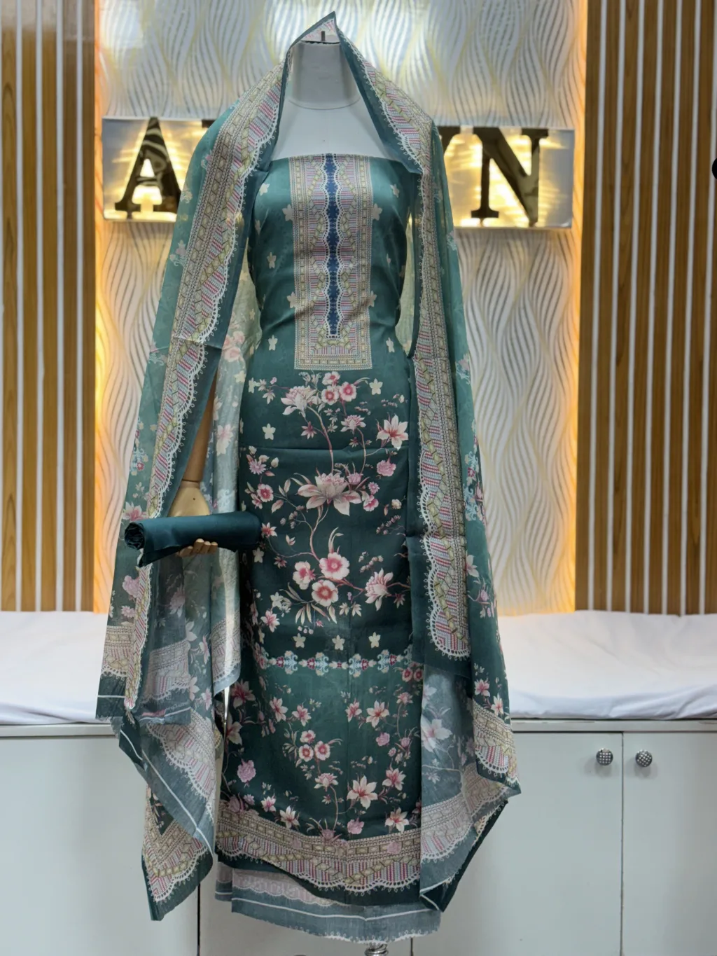 Zam Zam Teal Floral Scallop Dupatta