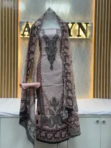 Zam Zam Pink Paisley V Neck - image 1