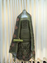 Zam Zam Paisley Vine Tapestry - image 1