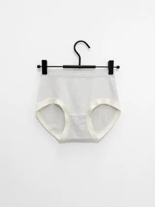 Women's Smooth Bow-Detail High-Waist Briefs - Style 2093