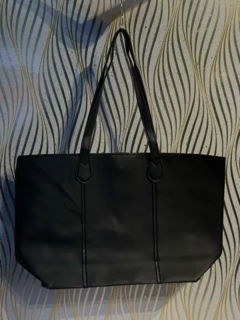 Minimalist Leather Totes - alternate view