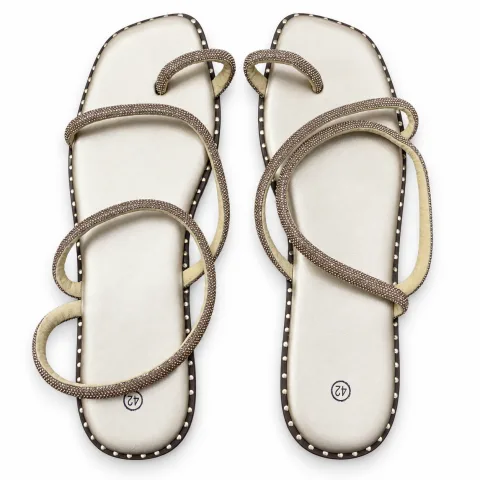 Slim-Strap Embellished Flat Sandals - বিকল্প ছবি