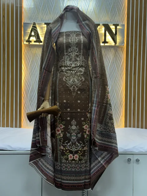 Zam Zam Ornate Scroll Dots