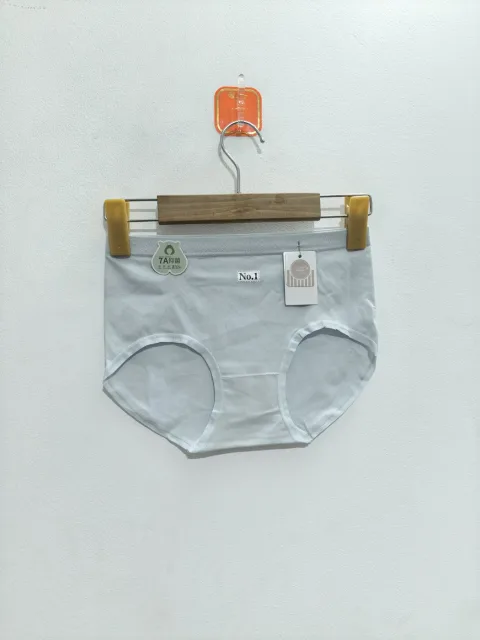 Women's 32-Needle Knit Briefs - Style A018 - alternate view