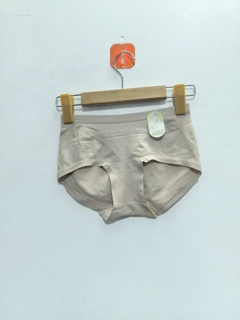 Women's Underwear - Style 8001 - alternate view