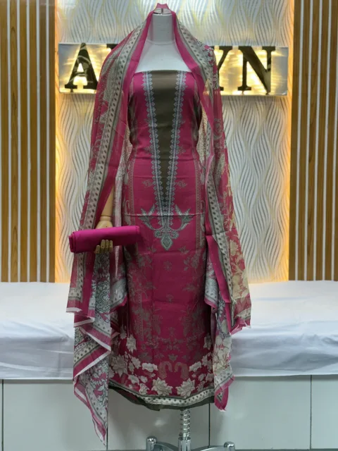 Zam Zam Magenta Silver Lace Pattern